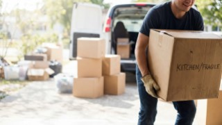 Small vs. Large Moving Boxes: Which One Saves More Money? фото